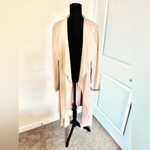 Large Express Trench Coat in an Excellent Condition